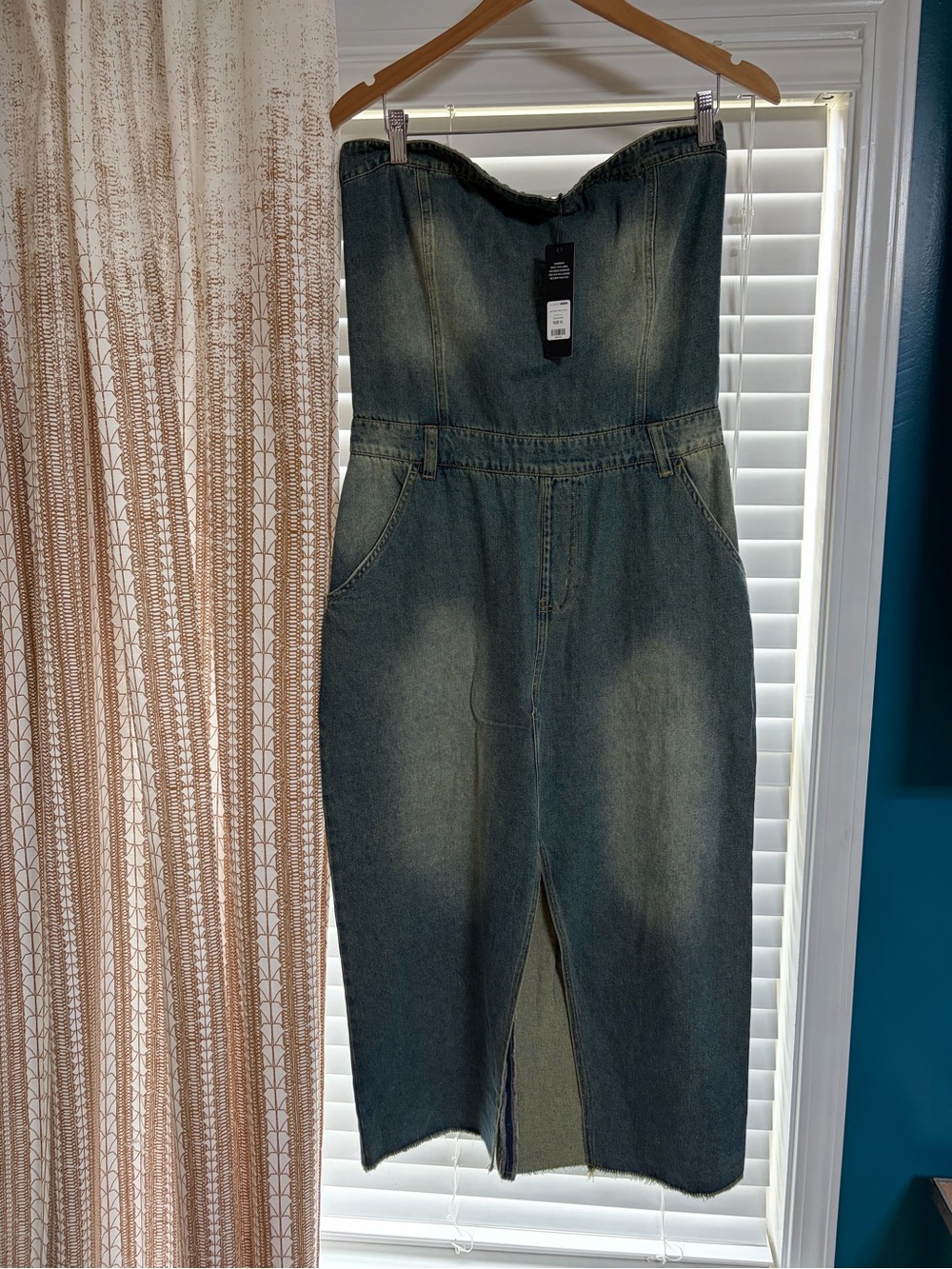 Fashion Nova Strapless Midi Denim Dress in Washed Blue